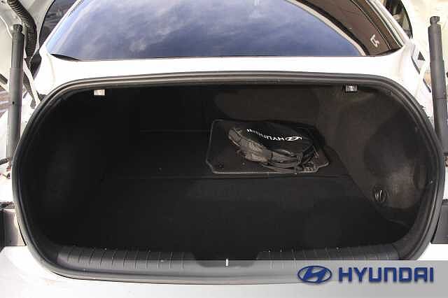 Hyundai IONIQ 6 239kW First Edition 77kWh 4dr AWD Auto Serenity White