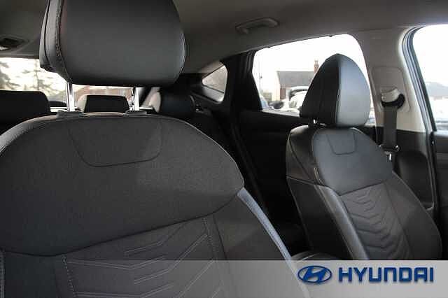 Hyundai TUCSON 1.6T Premium 5dr Shimmering Silver