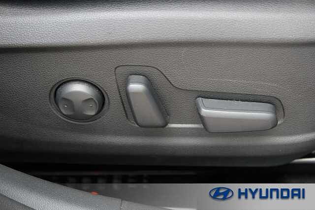 Hyundai KONA 1.6 GDi Hybrid Ultimate 5dr DCT