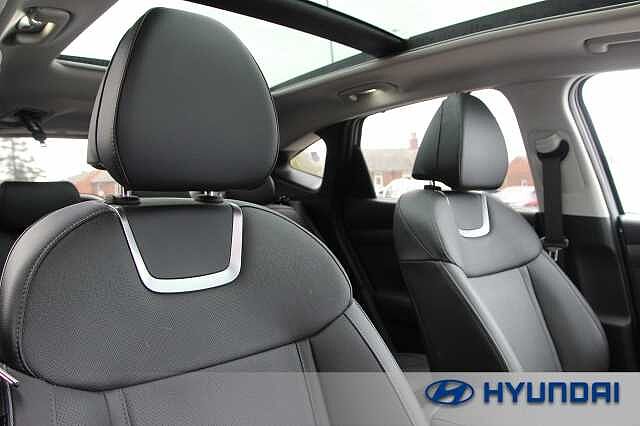 Hyundai TUCSON 1.6T Hybrid Ultimate 5dr Auto Shimmering Silver