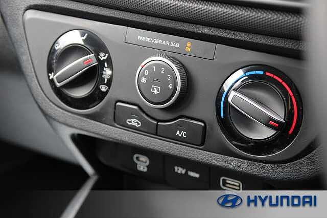 Hyundai i10 1.0 [63] Advance 5dr Auto [Nav]