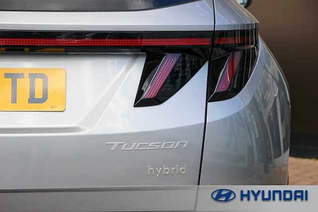 Hyundai TUCSON 1.6T Hybrid Advance 5dr Auto Shimmering Silver
