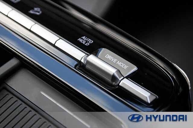 Hyundai TUCSON 1.6T Hybrid Advance 5dr Auto Shimmering Silver