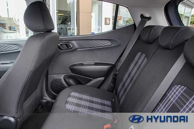 Hyundai i10 1.2 [79] Premium 5dr Auto [Nav]
