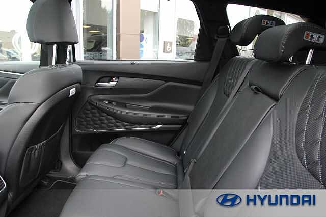 Hyundai SANTA FE 1.6 TGDi Hybrid Ultimate 5dr 4WD Auto