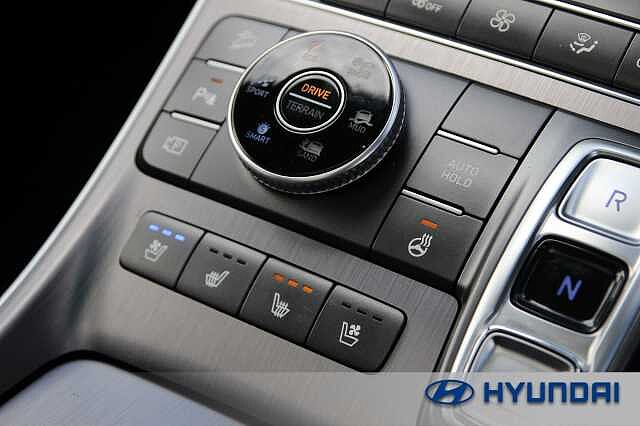 Hyundai SANTA FE 1.6 TGDi Hybrid Ultimate 5dr 4WD Auto