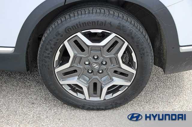 Hyundai SANTA FE 1.6 TGDi Plug-in Hybrid Ultimate 5dr 4WD Auto Glacier White