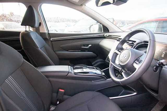 Hyundai TUCSON 1.6 TGDi Hybrid 230 Premium 5dr 2WD Auto Atlas White
