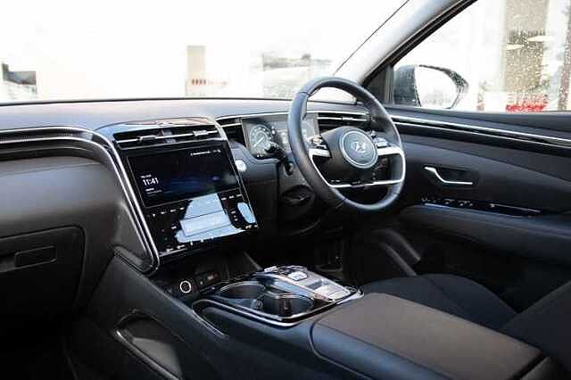 Hyundai TUCSON 1.6 TGDi Hybrid 230 Premium 5dr 2WD Auto Atlas White