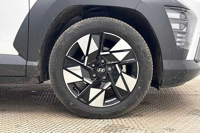 Hyundai KONA 1.6 GDi Hybrid Ultimate 5dr DCT Atlas White