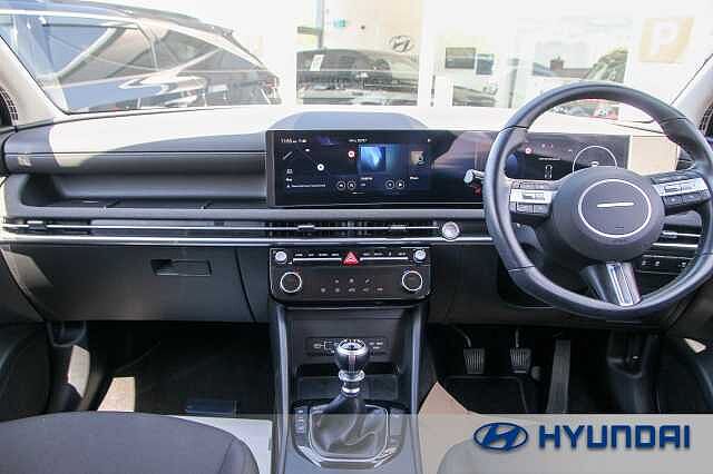Hyundai TUCSON 1.6T Advance 5dr White