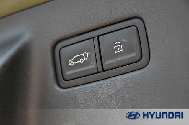 Hyundai SANTA FE 1.6 TGDi Hybrid Ultimate 5dr Auto