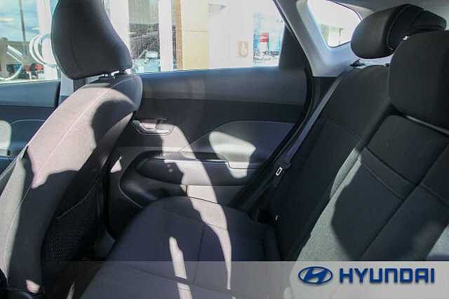 Hyundai KONA 115kW Advance 48kWh 5dr Auto