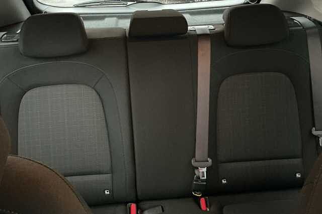 Hyundai KONA 1.6 GDi Hybrid Premium 5dr DCT Pulse Red