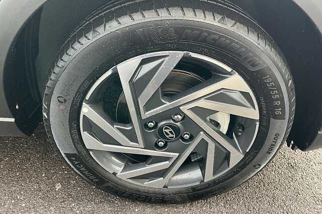 Hyundai BAYON 1.0 TGDi Advance 5dr Mangrove Green