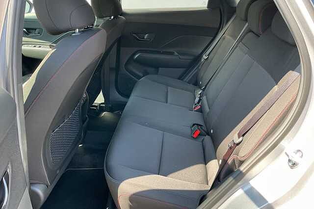 Hyundai KONA 1.6T 138 N Line 5dr DCT Shimmering Silver