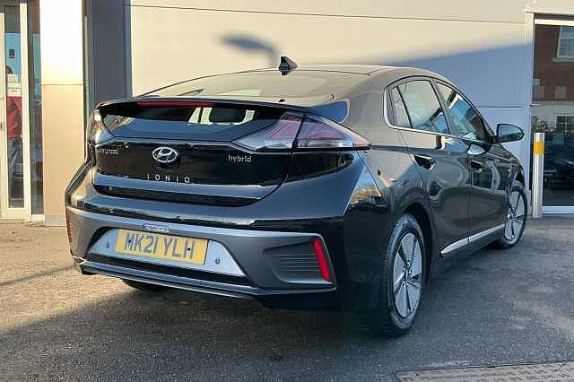 Hyundai IONIQ 1.6 GDi Hybrid Premium 5dr DCT