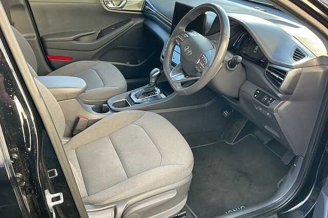 Hyundai IONIQ 1.6 GDi Hybrid Premium 5dr DCT