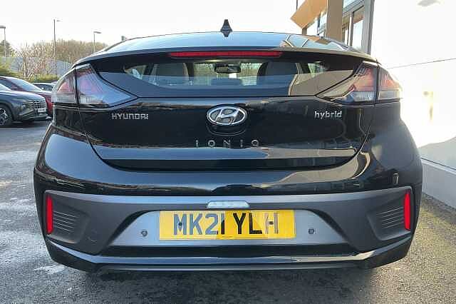 Hyundai IONIQ 1.6 GDi Hybrid Premium 5dr DCT