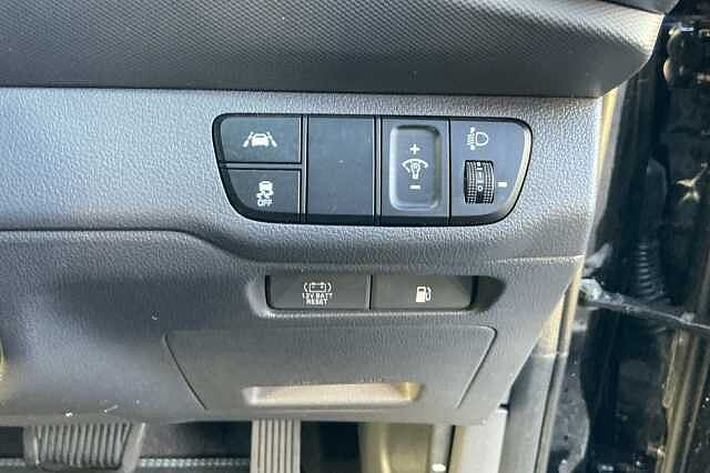 Hyundai IONIQ 1.6 GDi Hybrid Premium 5dr DCT