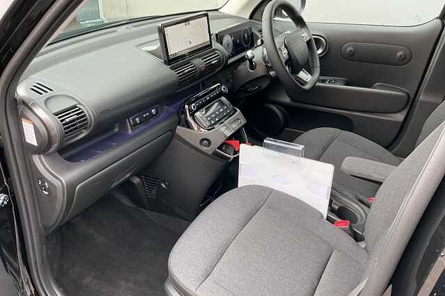 Hyundai INSTER 02 Long Range Auto (115ps) Abyss Black