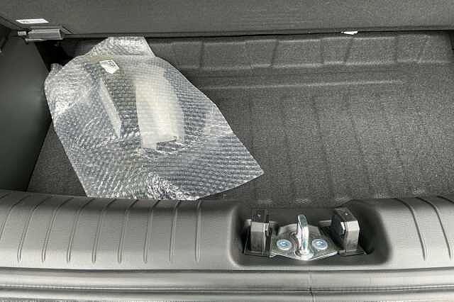 Hyundai INSTER 02 Long Range Auto (115ps) Abyss Black