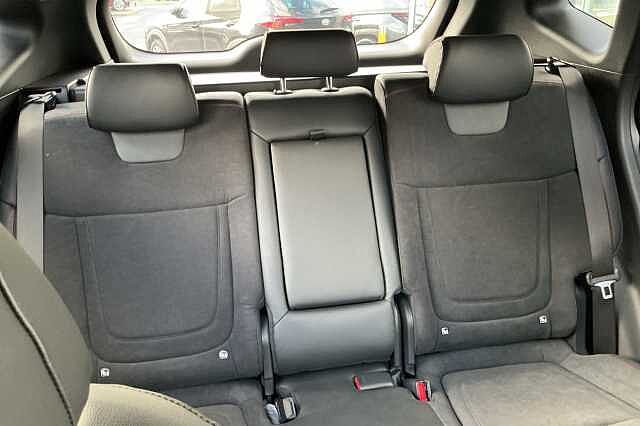 Hyundai TUCSON 1.6T Plug-in Hybrid N Line 5dr 4WD Auto Atlas White