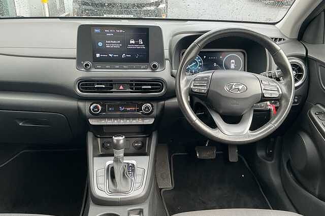 Hyundai KONA 1.6 GDi Hybrid SE Connect 5dr DCT Dark Knight