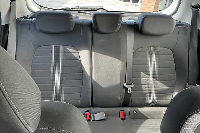 Hyundai i10 1.0 MPi SE Connect 5dr