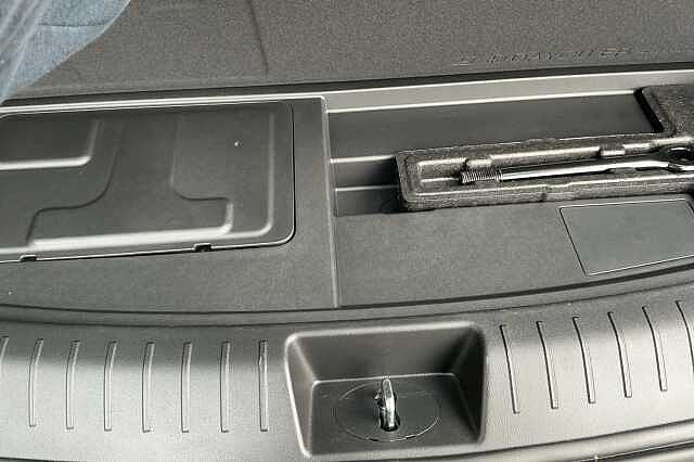 Hyundai SANTA FE 1.6 TGDi Plug-in Hybrid Calligraphy 5dr 4WD Auto Typhoon Silver