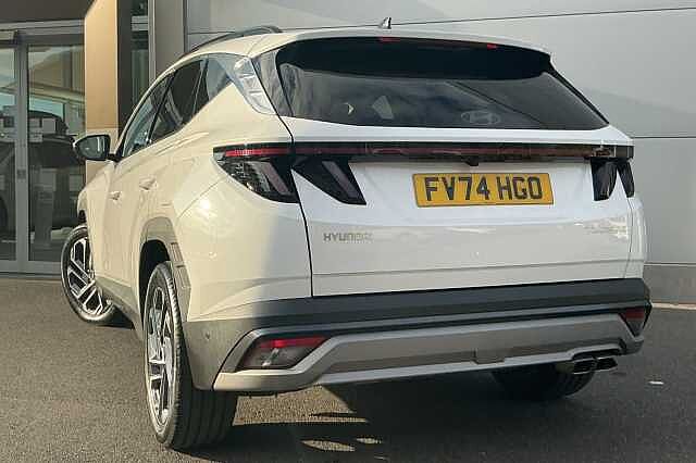 Hyundai TUCSON 1.6T 48V MHD Ultimate 5dr DCT Serenity White