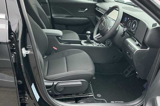 Hyundai KONA 1.6T 138 Advance 5dr Abyss Black