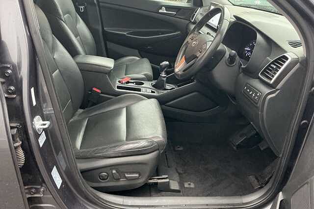 Hyundai TUCSON 1.6 GDi Premium 5dr 2WD Micron Grey