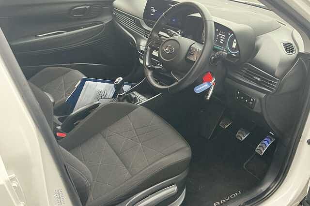Hyundai BAYON 1.0 TGDi 48V MHEV Premium 5dr Atlas White