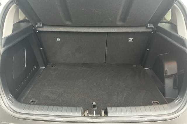 Hyundai BAYON 1.0 TGDi 48V MHEV Premium 5dr Atlas White