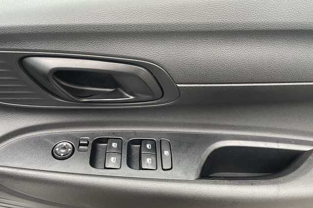 Hyundai I20 Advance 1.0T GDi (100ps) White