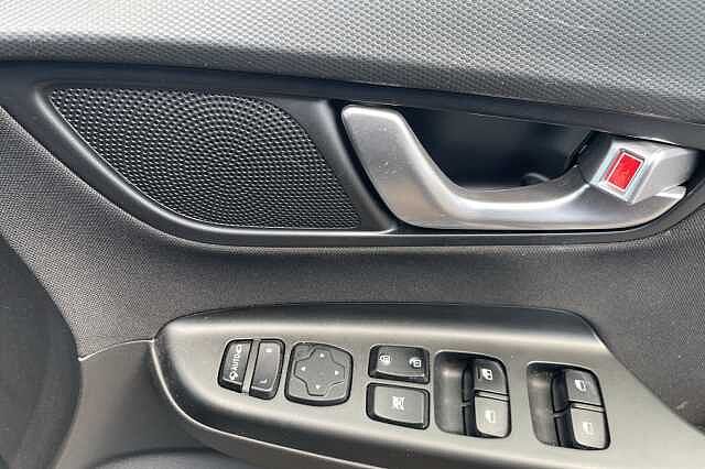 Hyundai KONA Premium Hybrid 1.6 GDi HEV (141ps)