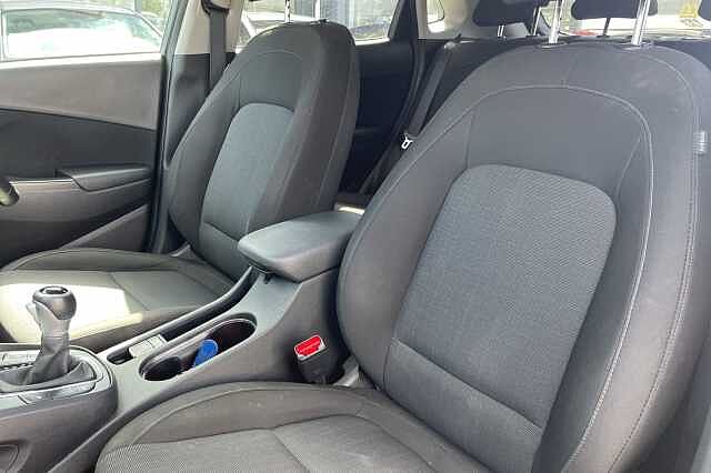 Hyundai KONA Premium Hybrid 1.6 GDi HEV (141ps)