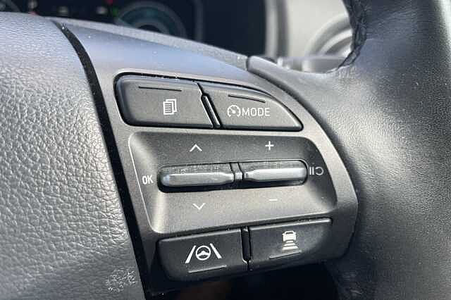 Hyundai KONA Premium Hybrid 1.6 GDi HEV (141ps)
