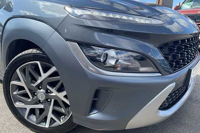 Hyundai KONA Premium Hybrid 1.6 GDi HEV (141ps)