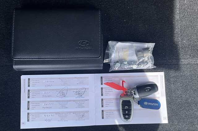 Hyundai TUCSON Premium Hybrid 1.6 T-GDi HEV (230ps) Dark Knight Grey