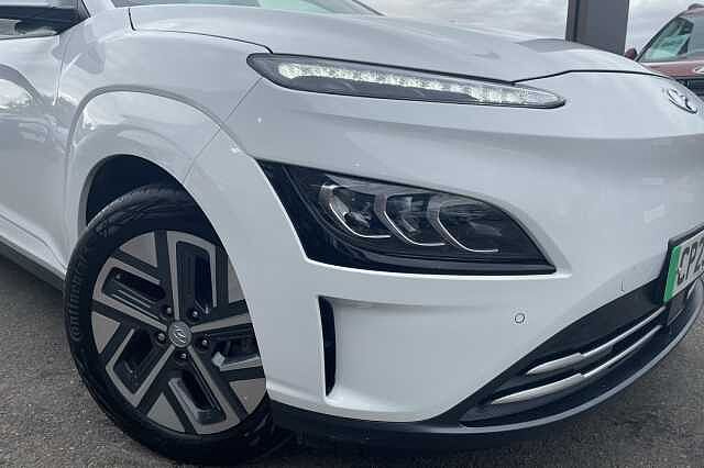 Hyundai KONA Ultimate Electric 64kWh EV 9204ps)
