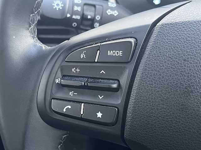 Hyundai i10 Premium [Nav] 1.2 MPi (79ps)