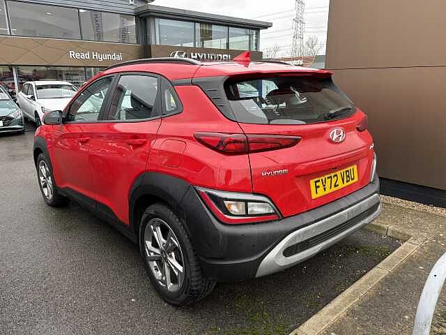 Hyundai KONA SE Connect 1.0 T-GDi MHEV (120ps) Engine Red