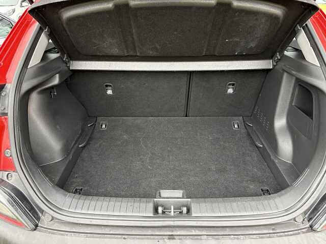 Hyundai KONA SE Connect 1.0 T-GDi MHEV (120ps) Engine Red