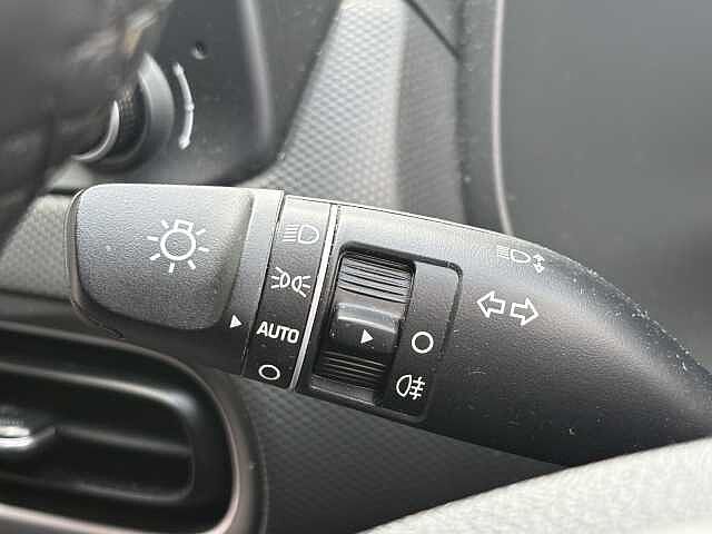 Hyundai KONA SE Connect 1.0 T-GDi MHEV (120ps)