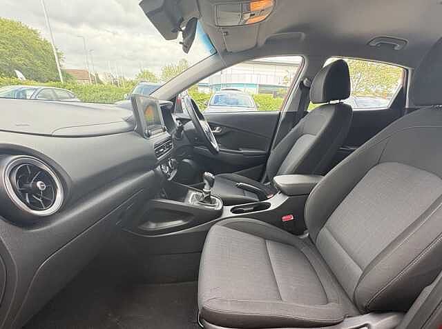 Hyundai KONA SE Connect 1.0 T-GDi MHEV (120ps)