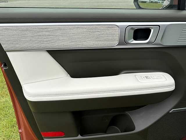 Hyundai SANTA FE Ultimate Plug-in Hybrid 1.6 T-GDi PHEV 4WD (253ps) Orange