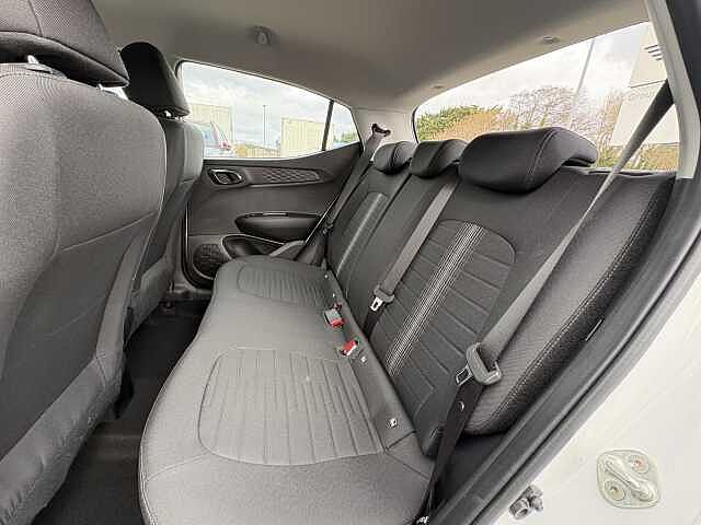 Hyundai I10 SE Connect 1.2 MPi (84ps) Atlas White