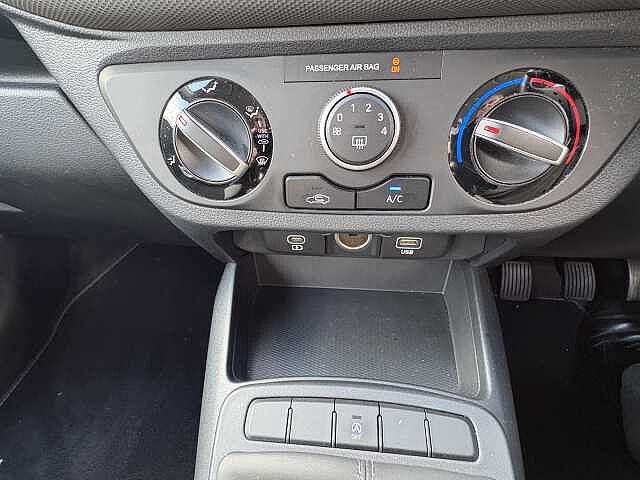 Hyundai I10 Advance 1.0 MPi (67ps) Phantom Black